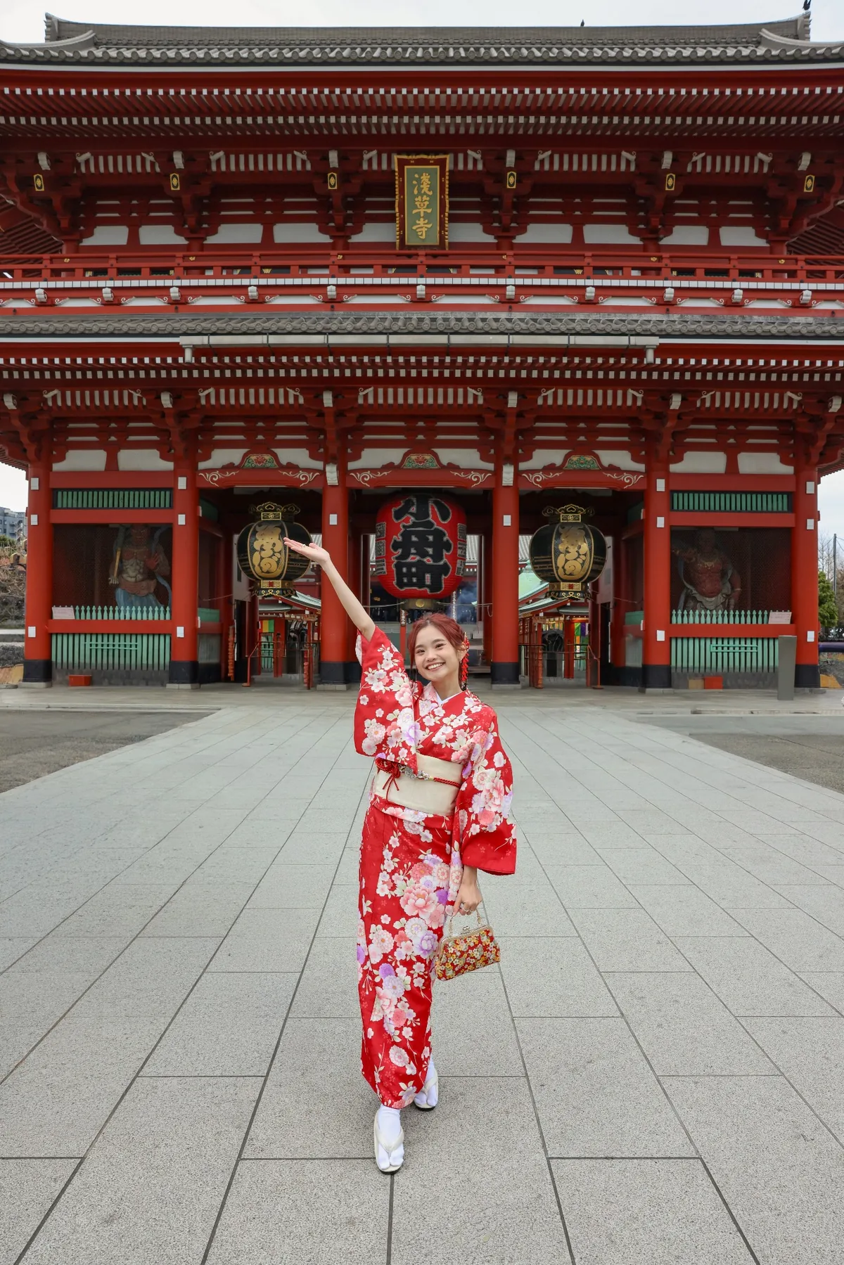 Wingkeh in kimono in Asakusa, Tokyo